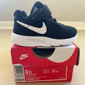 Infant Nike shoes- size 3C Like New in Box
